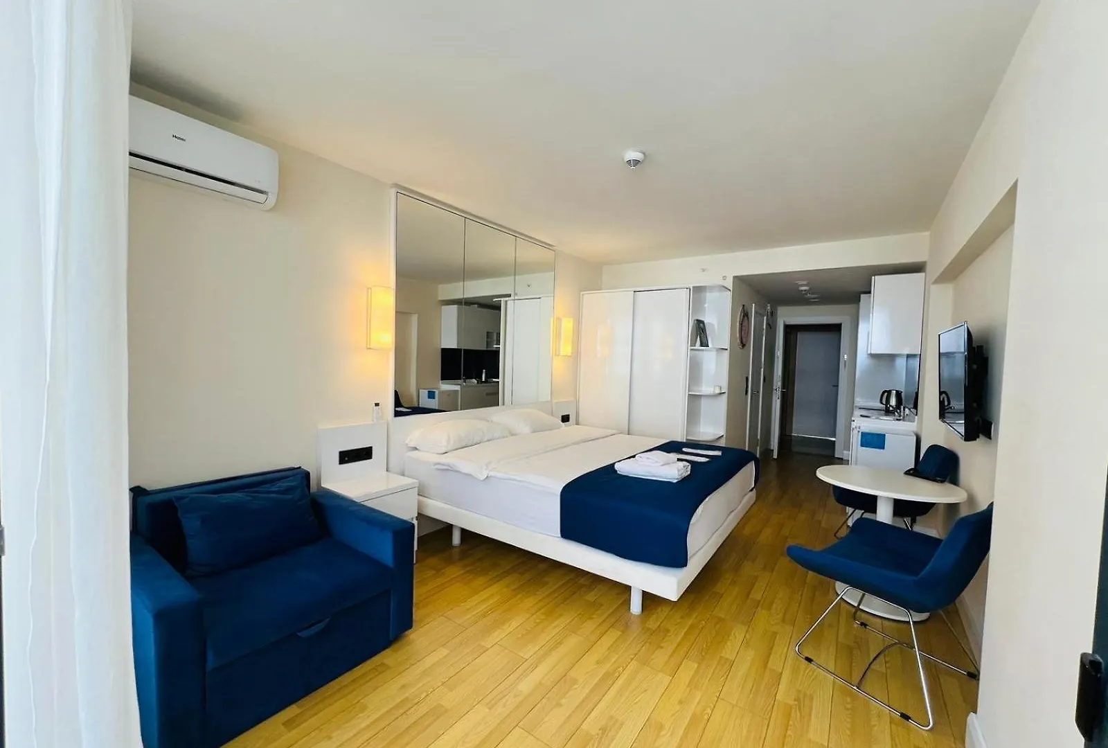 Orbi Central Sea View Hotel 바투미