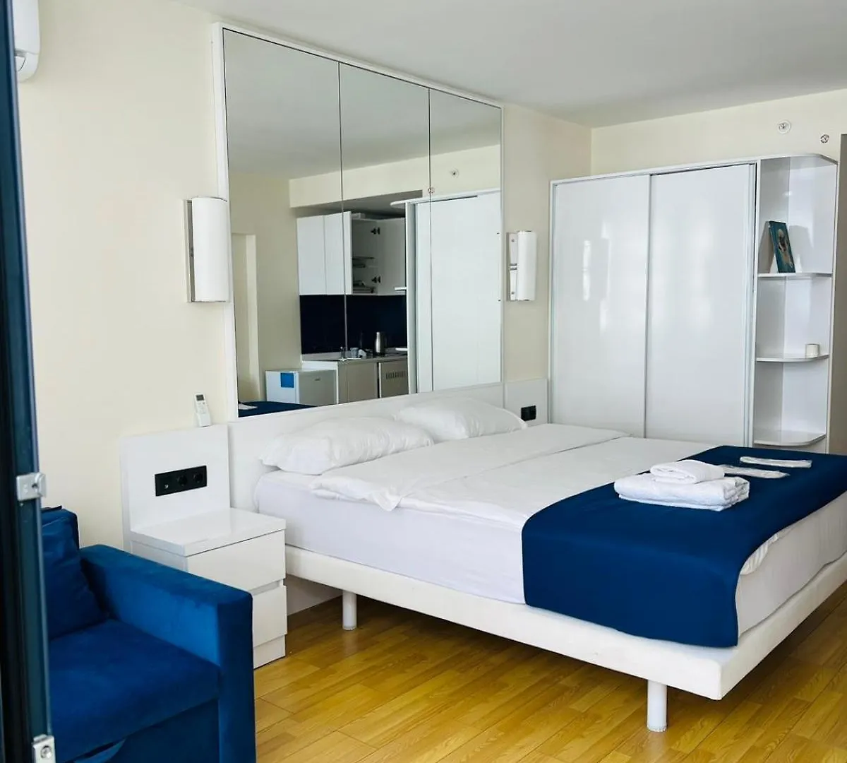 Orbi Central Sea View Hotel 바투미 5*,  조지아
