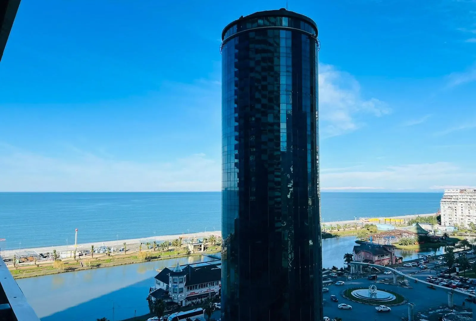 Orbi Central Sea View Hotel 바투미