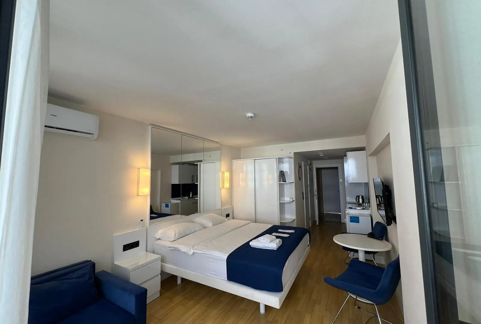Orbi Central Sea View Hotel 바투미 5*,